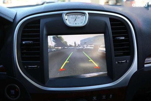 Chrysler 300C 2013 - фото 23