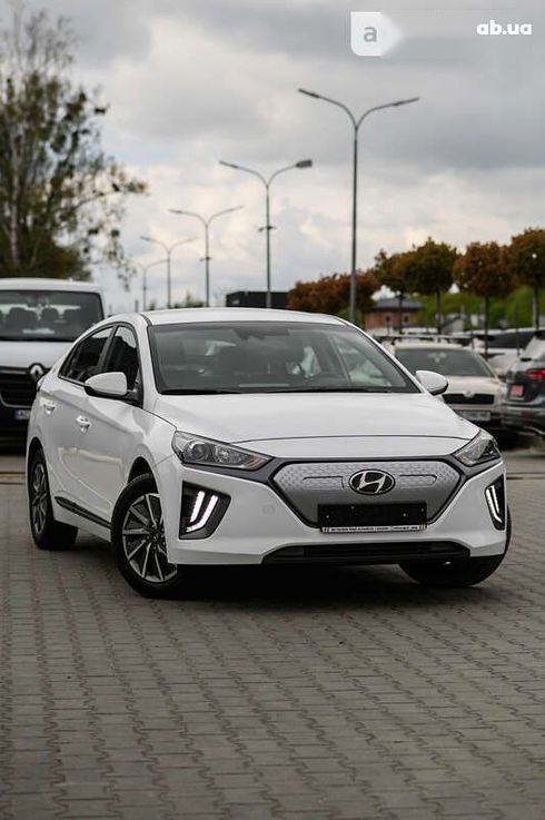 Hyundai Ioniq 2021 - фото 17