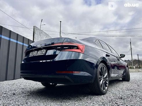 Skoda Superb 2019 - фото 7