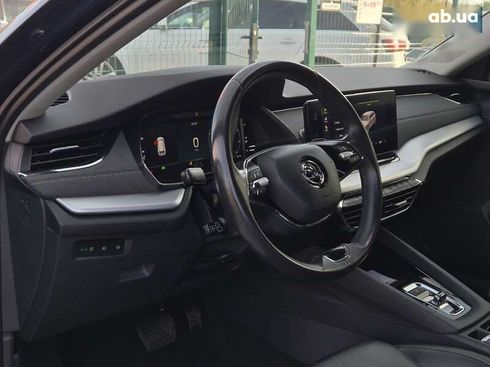 Skoda Octavia 2021 - фото 25