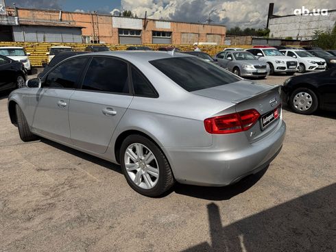 Audi A4 2010 серый - фото 3