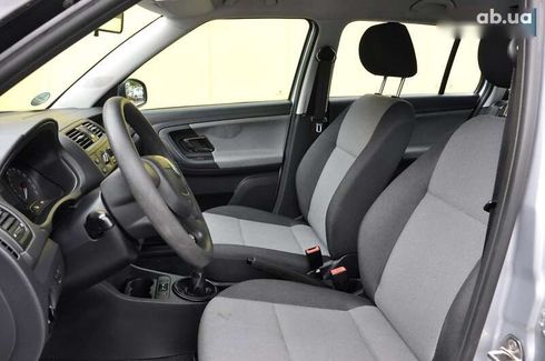Skoda Fabia 2011 - фото 18