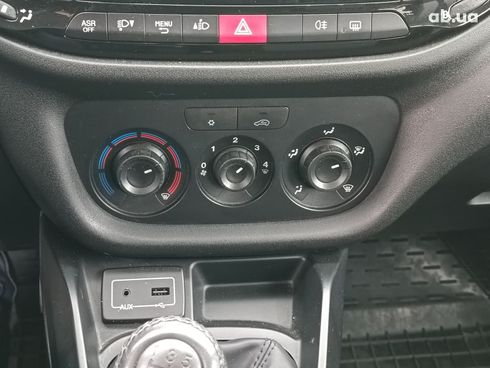 Fiat Doblo 2017 белый - фото 23
