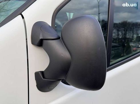 Opel Vivaro 2014 - фото 13