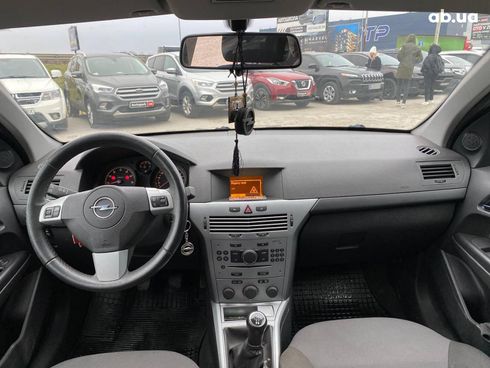 Opel Astra 2011 серый - фото 21