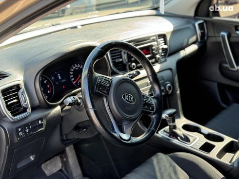 Kia Sportage 2016 бежевый - фото 13