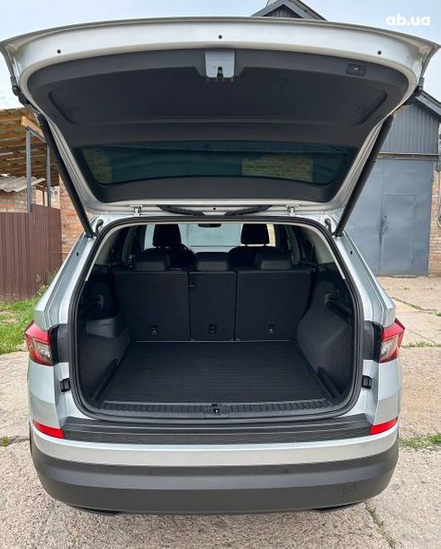 Skoda Kodiaq 2020 серебристый - фото 11