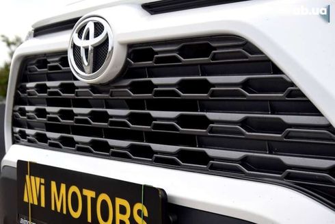 Toyota RAV4 2020 - фото 10