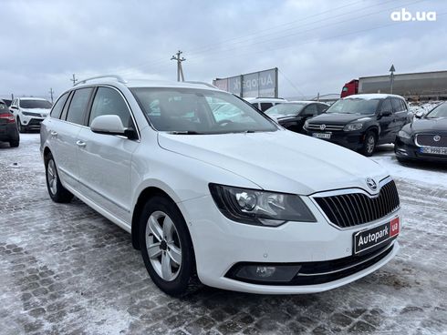 Skoda Superb 2013 белый - фото 11