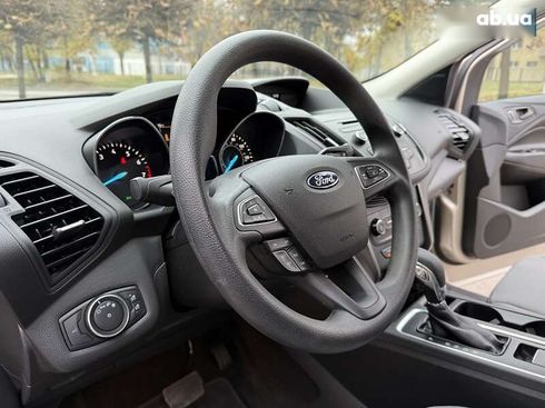 Ford Escape 2018 - фото 18