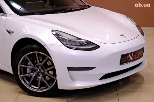 Tesla Model 3 2019 белый - фото 3