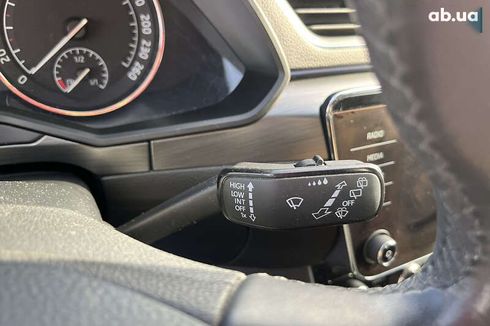 Skoda Superb 2019 - фото 22