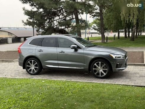 Volvo XC60 2020 - фото 26