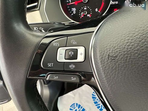 Volkswagen Passat 2019 - фото 19