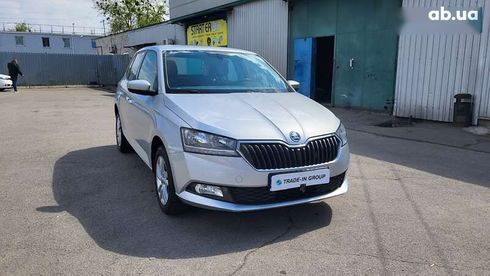 Skoda Fabia 2020 - фото 12