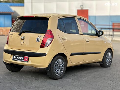 Hyundai i10 2009 желтый - фото 5