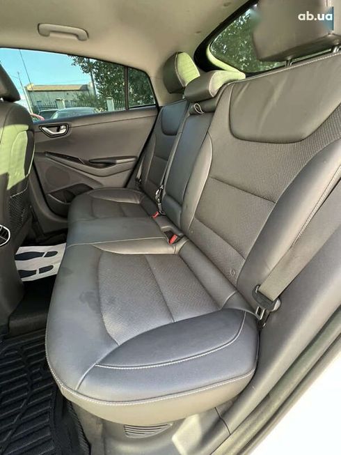 Hyundai Ioniq 2018 - фото 28