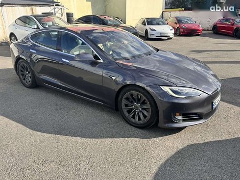 Tesla Model S 2018 - фото 8