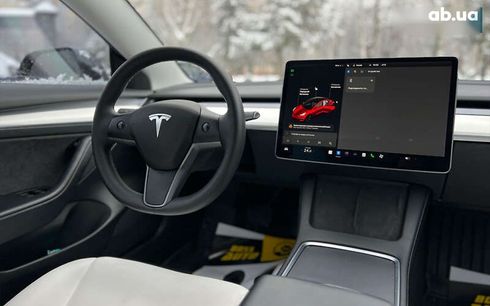 Tesla Model 3 2021 - фото 14