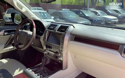 Lexus GX 2013 - фото 27