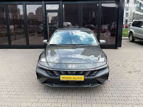 Hyundai Elantra 2024 - фото 3