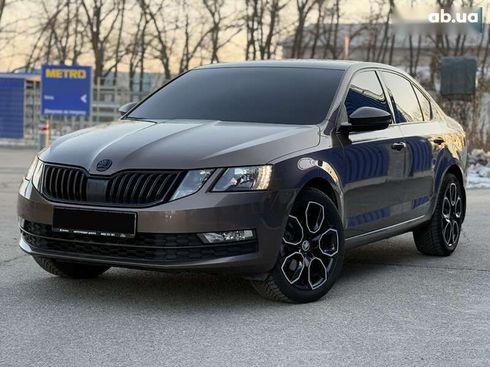 Skoda Octavia 2018 - фото 2