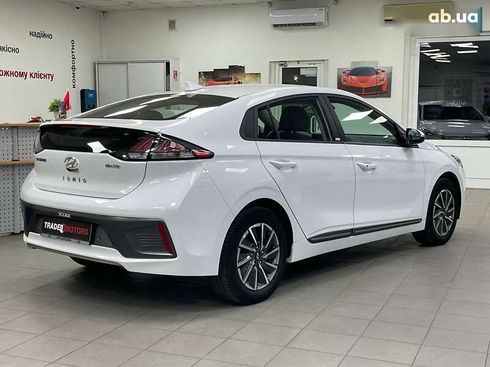Hyundai Ioniq 2021 - фото 8