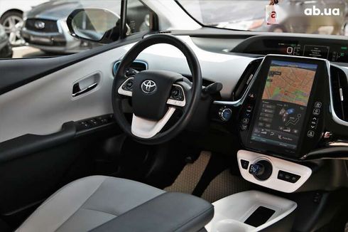 Toyota Prius 2017 - фото 14