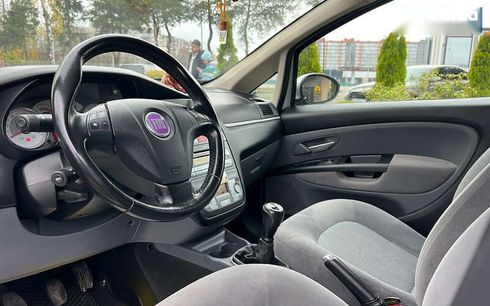 Fiat Linea 2009 - фото 10
