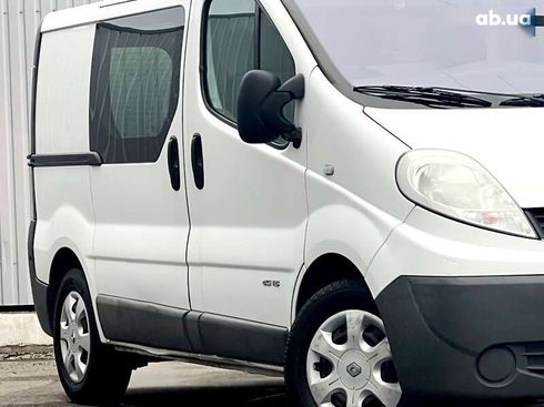 Renault Trafic 2013 - фото 9