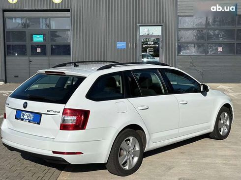 Skoda Octavia 2017 - фото 5