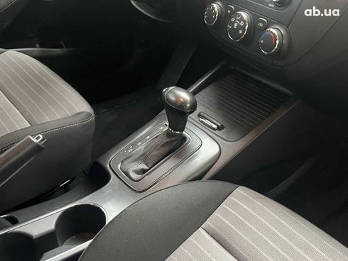 Kia Forte 2014 серый - фото 29