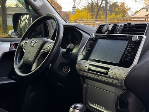 Toyota Land Cruiser Prado 2018 черный - фото 30