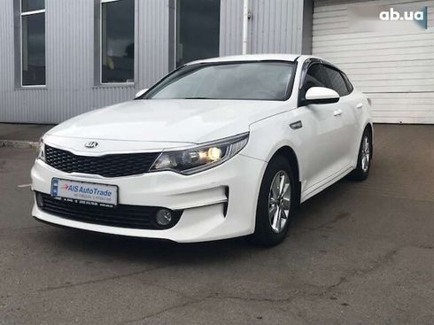 Kia K5 2017 - фото 11