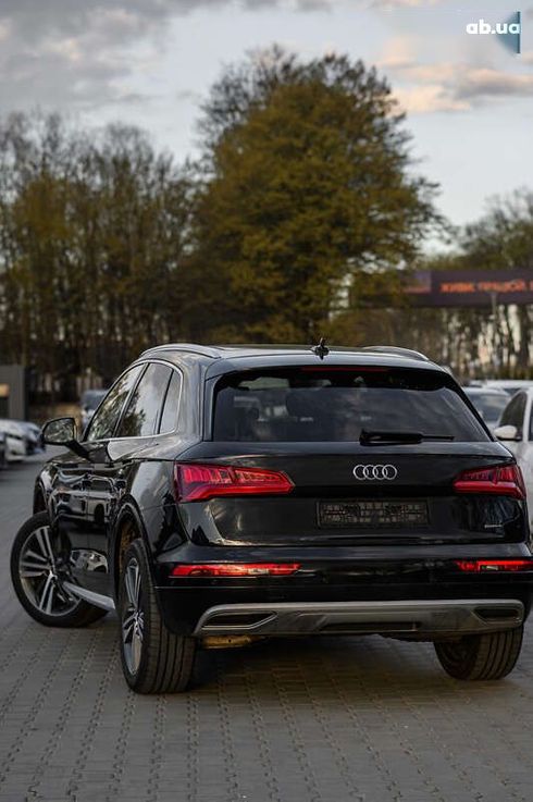 Audi Q5 2019 - фото 10