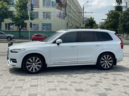 Volvo XC90 2021 - фото 2