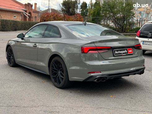 Audi S5 2017 серый - фото 17