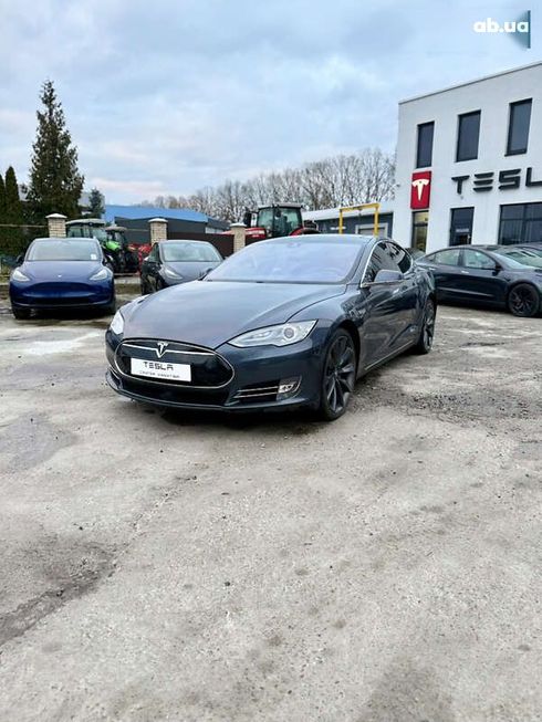 Tesla Model S 2014 - фото 10