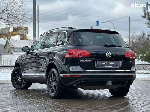 Volkswagen Touareg 2017 - фото 16