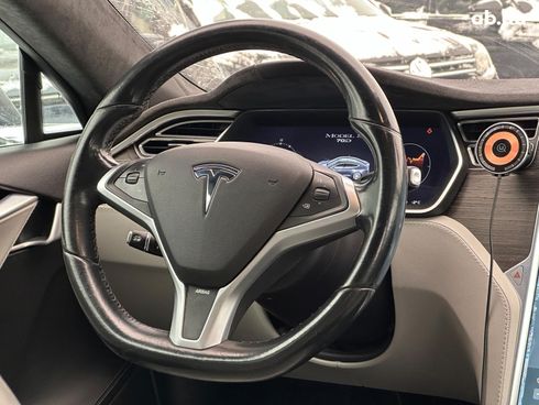 Tesla Model S 2015 серый - фото 14