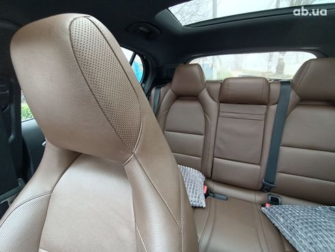 Mercedes-Benz GLA-Класс 2015 черный - фото 10