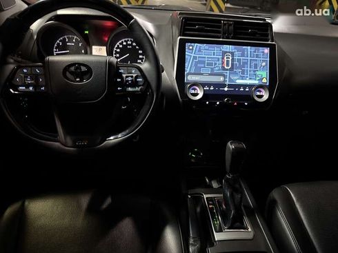 Toyota Land Cruiser Prado 2016 - фото 30