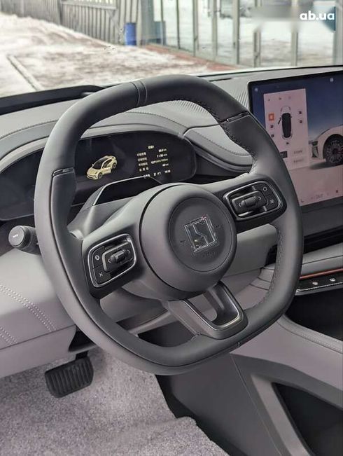 Zeekr 001 2025 - фото 11