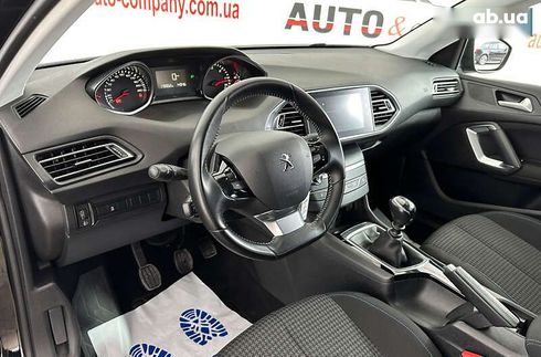 Peugeot 308 2019 - фото 13