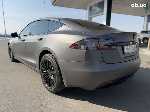 Tesla Model S 2016 - фото 10