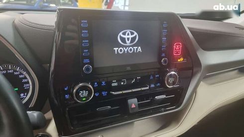 Toyota Highlander 2022 - фото 16