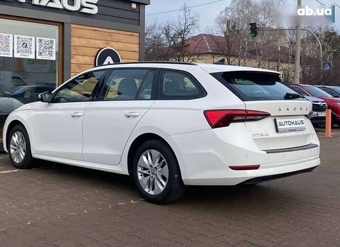 Skoda Octavia 2021 - фото 8