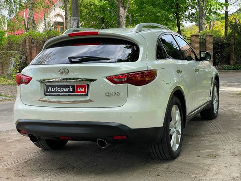 Infiniti QX70 2013 белый - фото 10