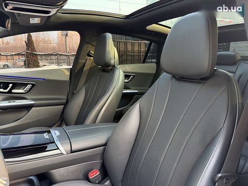 Mercedes-Benz EQE-Класс 2022 - фото 28