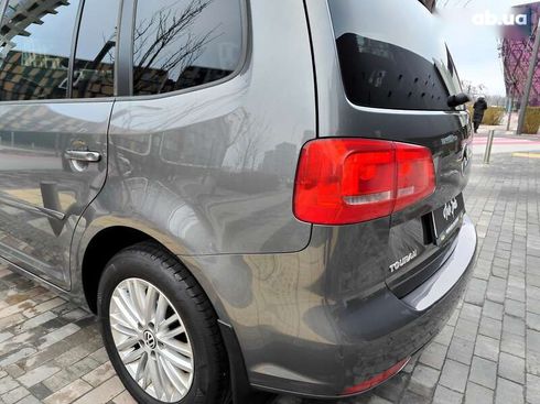 Volkswagen Touran 2015 - фото 13